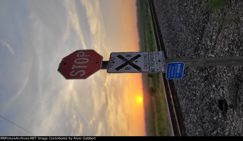 Private Railroad Crossing 095379C